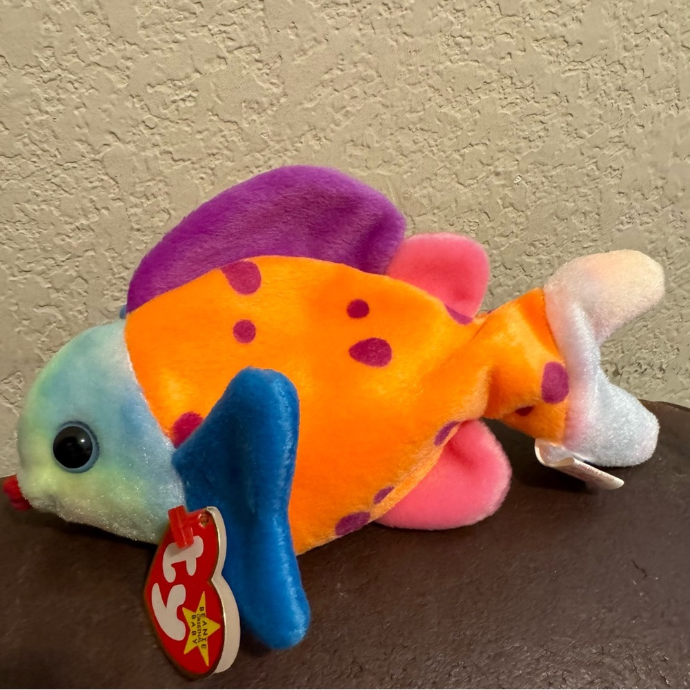 Vintage WT 1999 Ty Beanie Babies Lips Fish